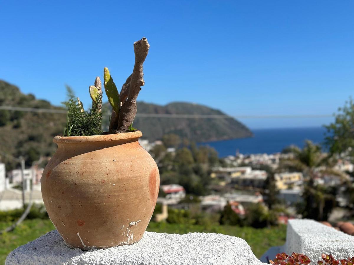 Villa La Milanina Lipari  Luaran gambar