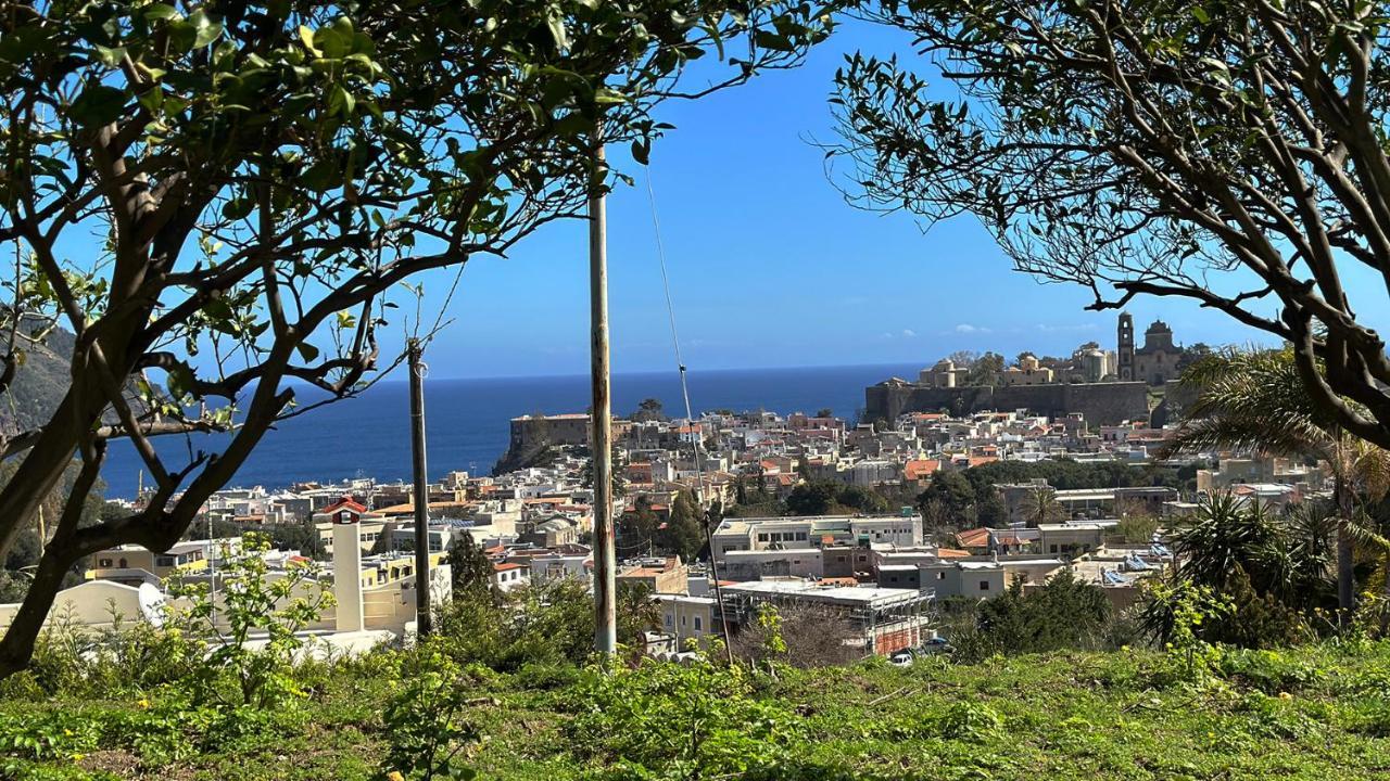 Villa La Milanina Lipari  Luaran gambar