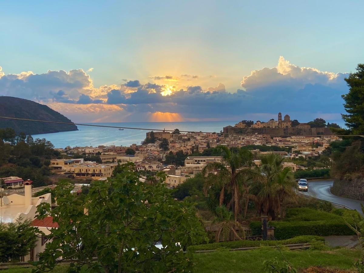 Villa La Milanina Lipari  Luaran gambar