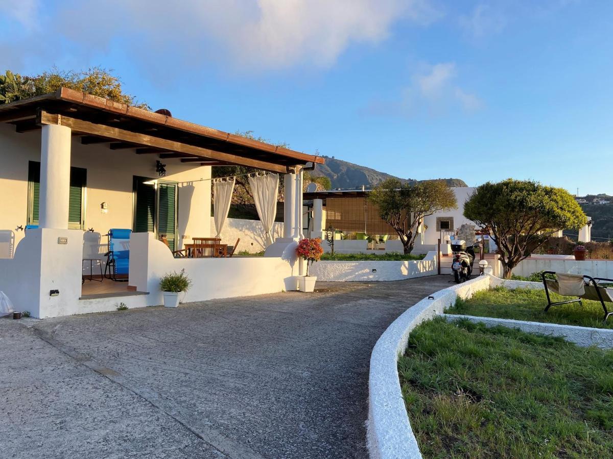 Villa La Milanina Lipari  Luaran gambar