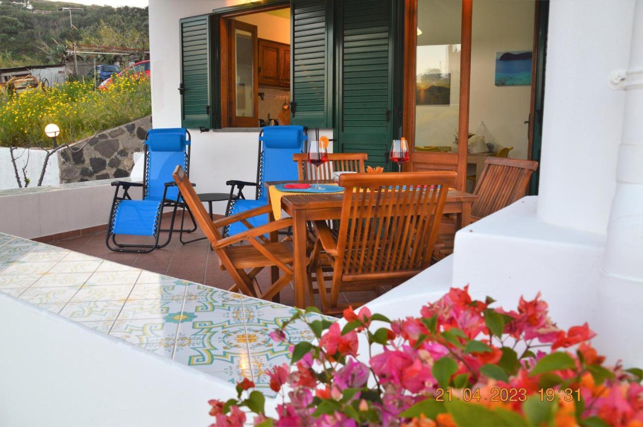 Villa La Milanina Lipari  Luaran gambar
