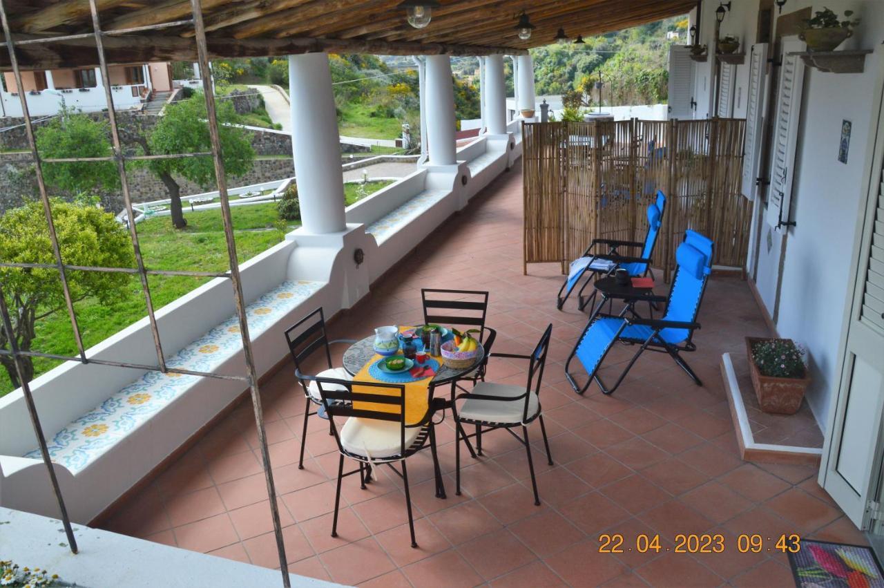 Villa La Milanina Lipari  Luaran gambar