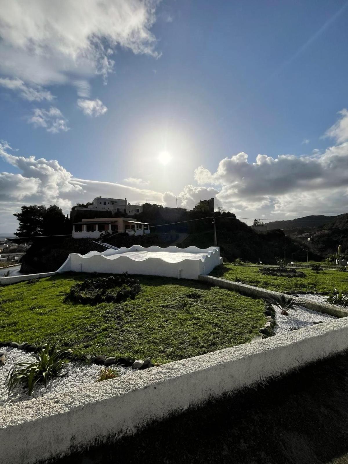 Villa La Milanina Lipari  Luaran gambar